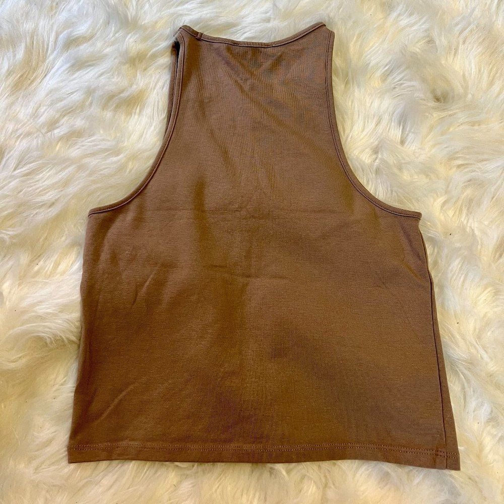 🚨 Last day Fri 🧳 Zara Brown High Neck Fitted Crop Top - Size M